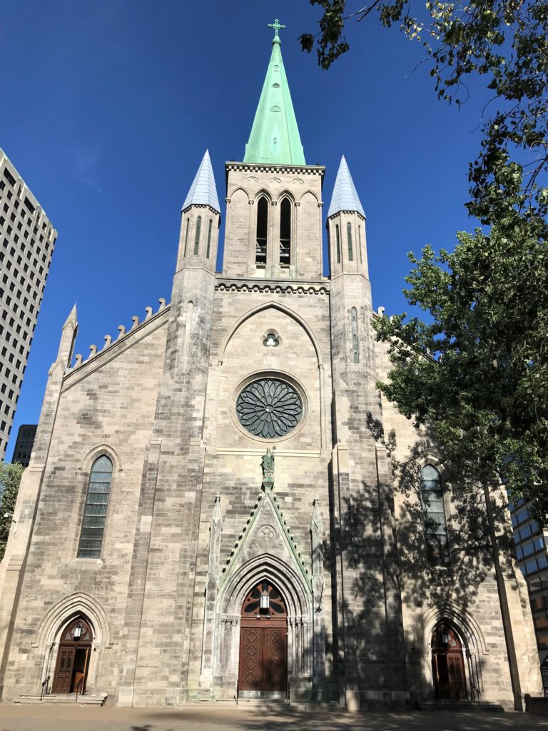 Saint Patricks Basilica Montréal - visit to Montreal Canada