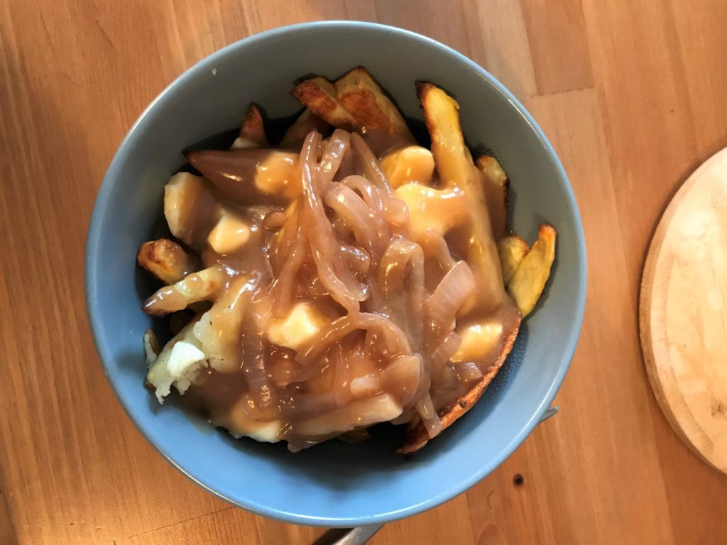 Recipe for a perfect poutine. How to make the perfect poutine.