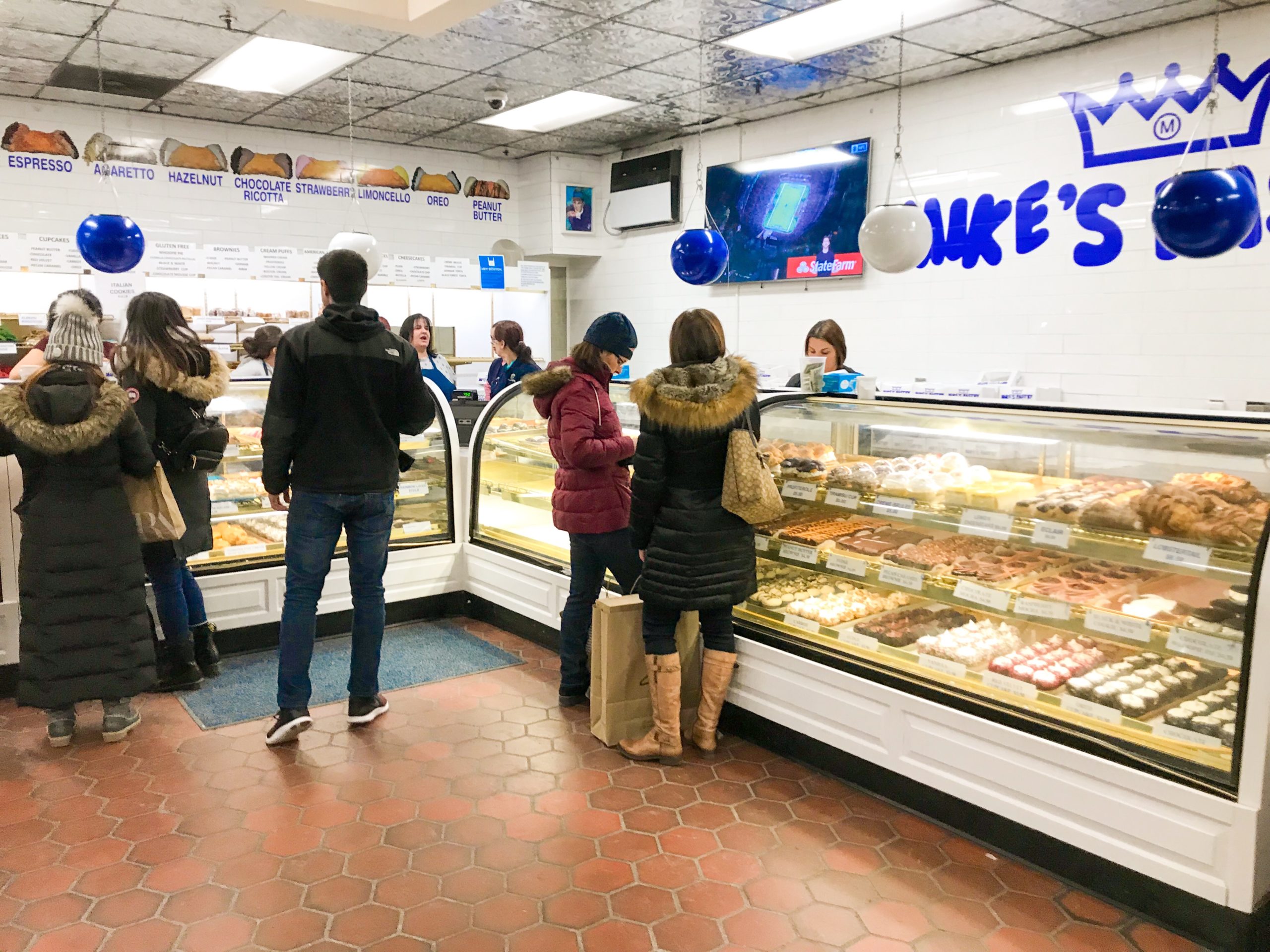 Inside Mike's Pastry
