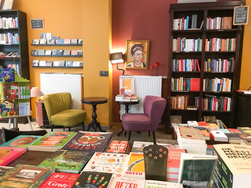 The inside of Barboek - the bookstore where they sell drinks