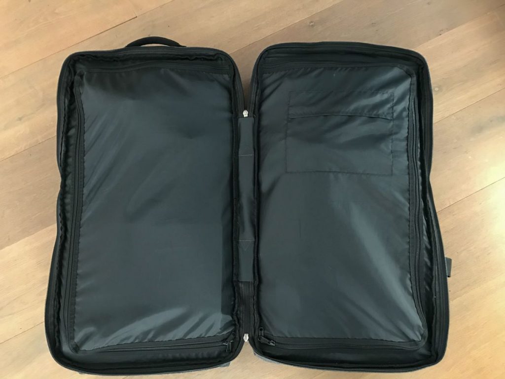 divisions on the inside of the Eastpak Tranverz