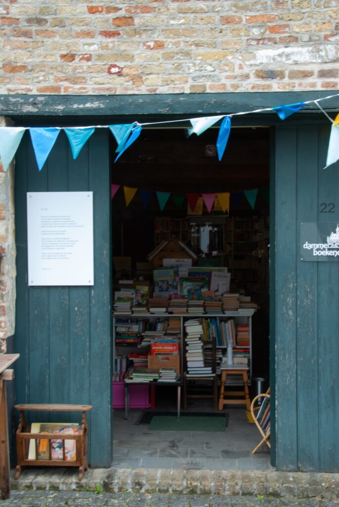 book shop Damme