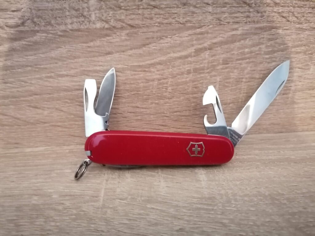 swiss army knife - hiking gadgets