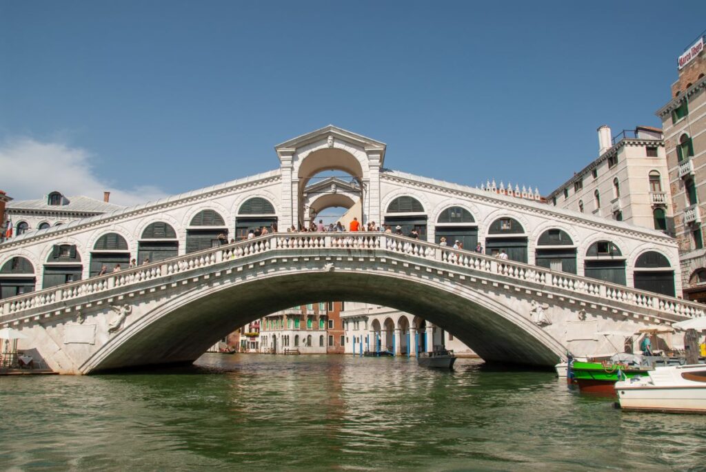 The rialto bridge as seen from the water bus