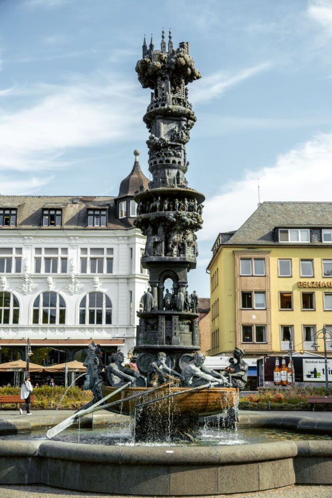 History column on the Görresplatz in Koblenz