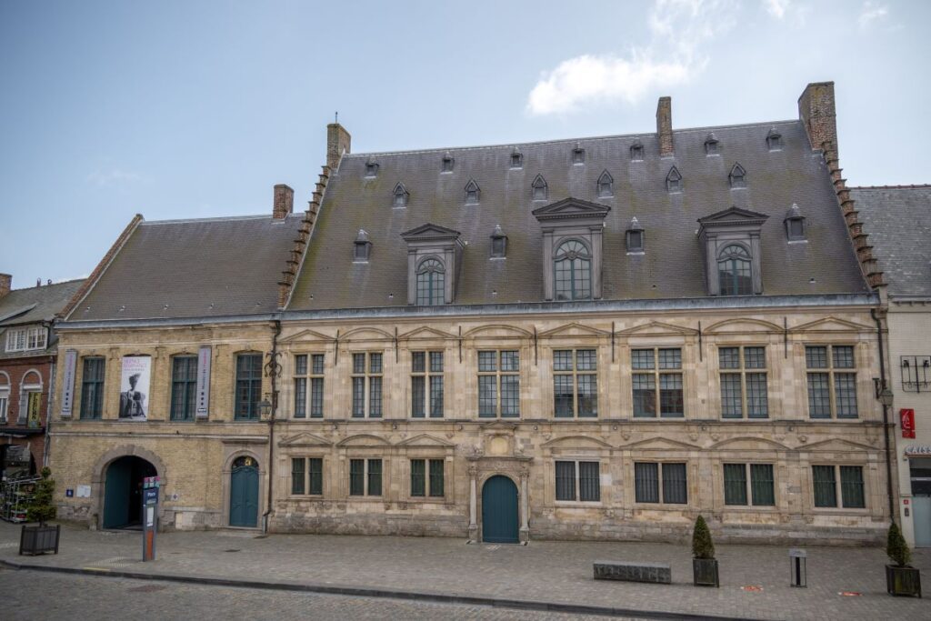 Musée de Flandre from the outside