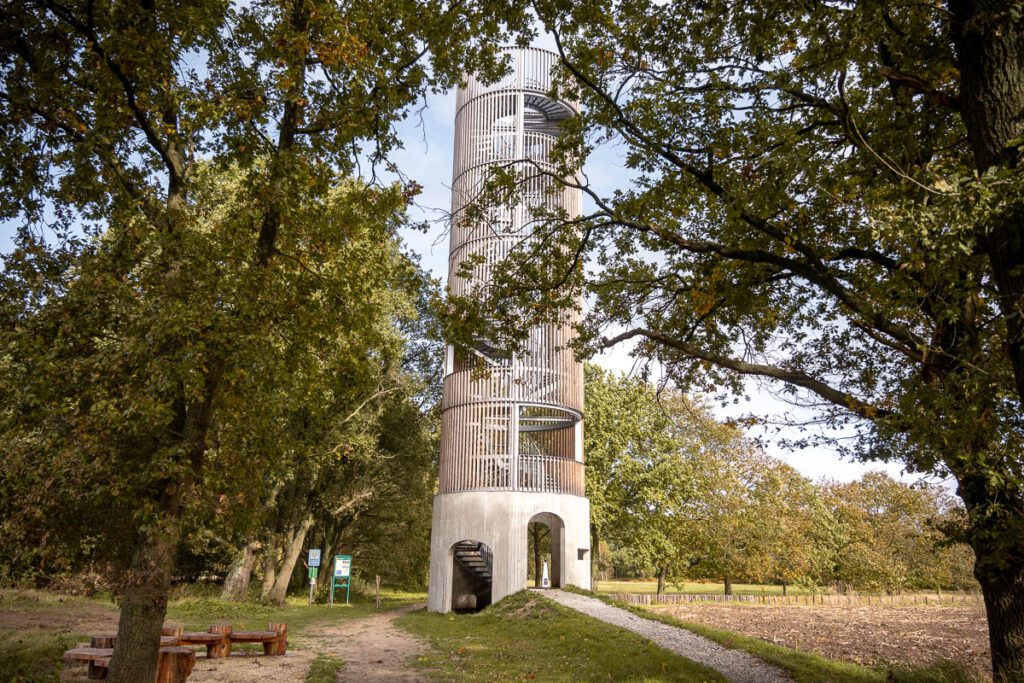 NIemandsland tower in Waasland
