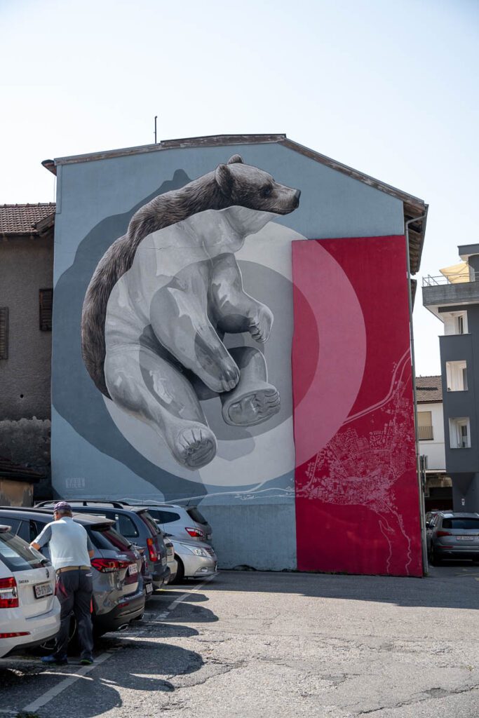 mural of a bear in Chur